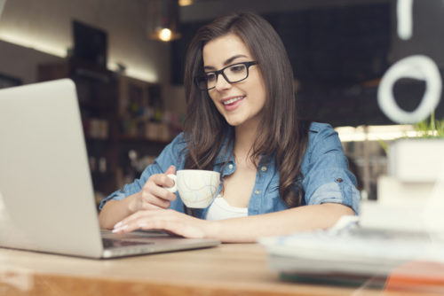 Hubungkanlah selalu topik dengan minat dan kebutuhan audiens - Mencari Topik .image: journal.avers3.com Hubungkanlah selalu topik dengan minat dan kebutuhan audiens - Mencari Topik .image: journal.avers3.com