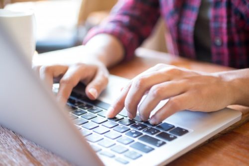 Spesifik - elemen-elemen yang dibutuhkan untuk membuat konten yang bagus .image: hellosehat.com Memiliki Sesuatu untuk Diutarakan - elemen-elemen yang dibutuhkan untuk membuat konten yang bagus .image: videohive.net