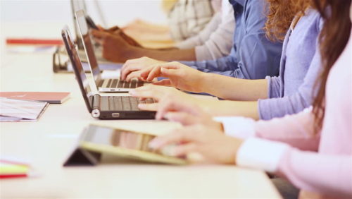 Menyaring Penulis yang Andal - jasa penulis artikel. image : shutterstock.com Menyaring Penulis yang Andal - jasa penulis artikel. image : shutterstock.com