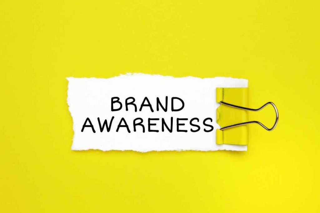 perbedaan antara brand awareness dan brand engagement dalam konten